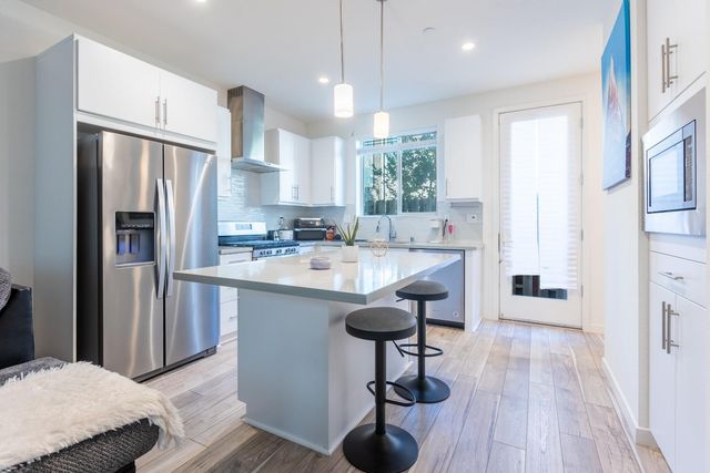 191 Log Pond Ln, Sacramento, CA 95818