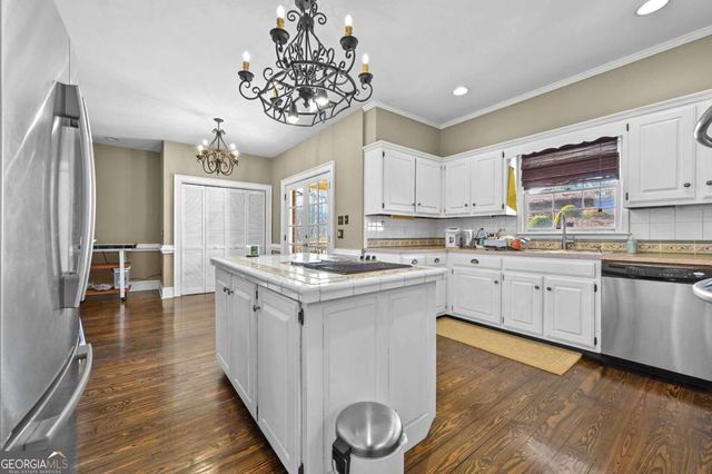 110 Amsterdam Drive SW, Lilburn, GA 30047