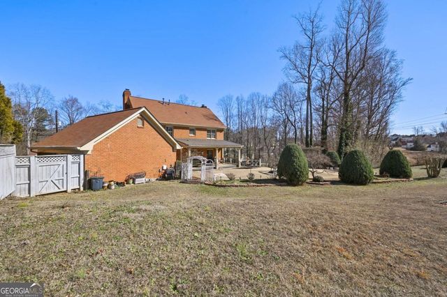 110 Amsterdam Drive SW, Lilburn, GA 30047