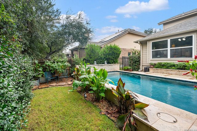 10622 Larch Grove Ct, Helotes, TX 78023