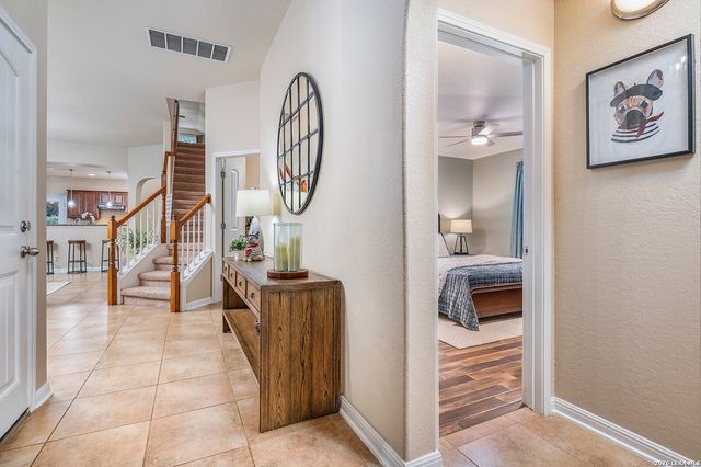 10622 Larch Grove Ct, Helotes, TX 78023