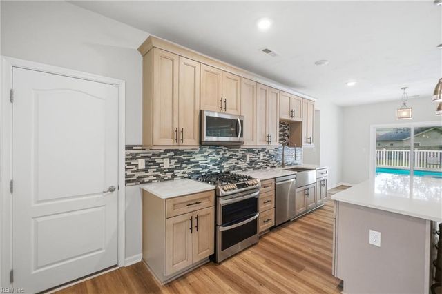 4026 Scotfield DR, Chesapeake, VA 23321