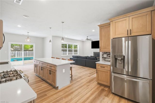4026 Scotfield DR, Chesapeake, VA 23321
