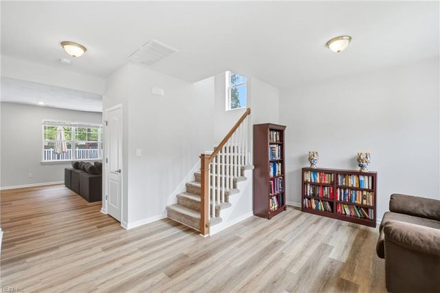 4026 Scotfield DR, Chesapeake, VA 23321