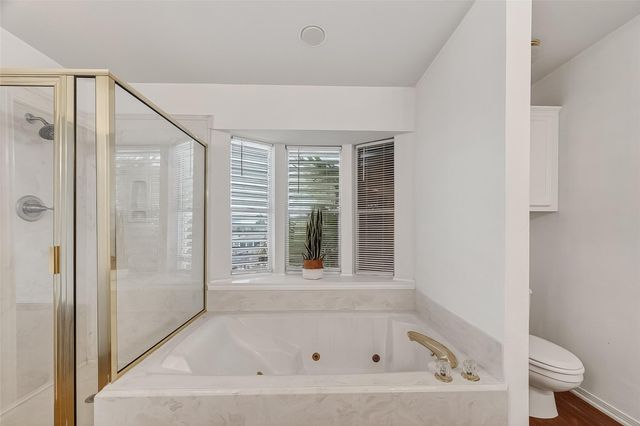 925 Bonita Street, Bayou Vista, TX 77563