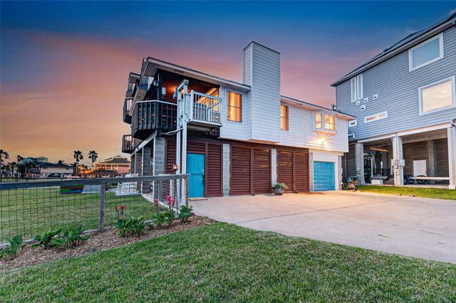 925 Bonita Street, Bayou Vista, TX 77563