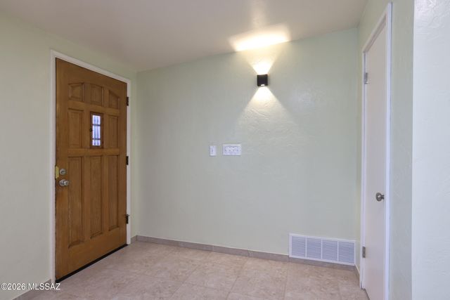 5936 E 2nd Street, Tucson, AZ 85711