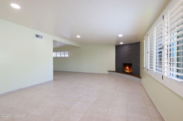 5936 E 2nd Street, Tucson, AZ 85711