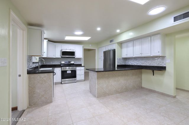 5936 E 2nd Street, Tucson, AZ 85711