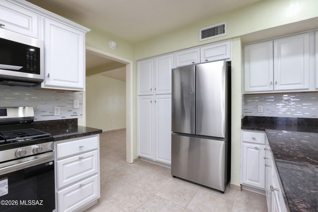 5936 E 2nd Street, Tucson, AZ 85711