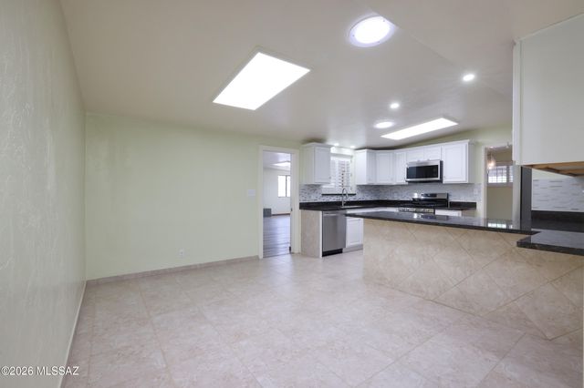 5936 E 2nd Street, Tucson, AZ 85711