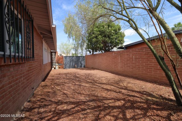 5936 E 2nd Street, Tucson, AZ 85711