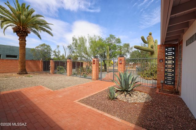 5936 E 2nd Street, Tucson, AZ 85711