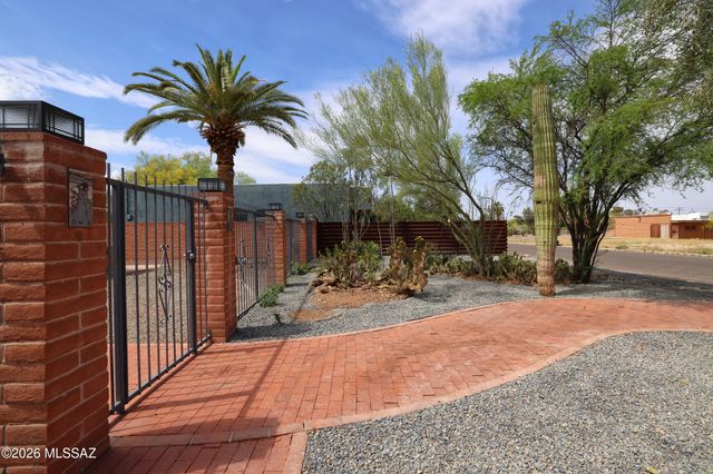 5936 E 2nd Street, Tucson, AZ 85711