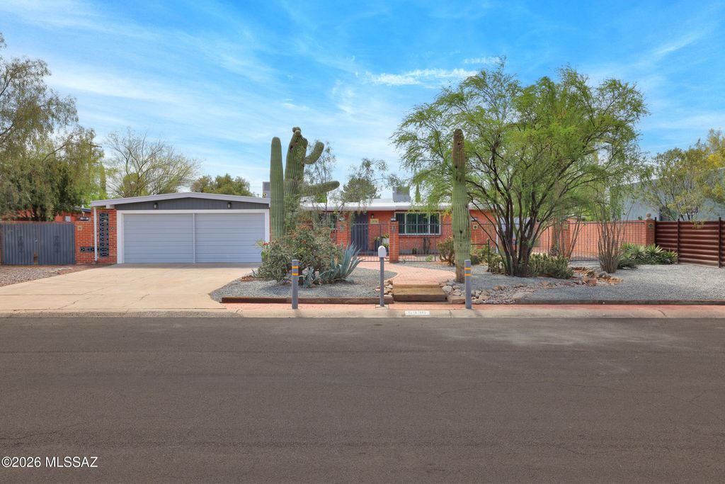 5936 E 2nd Street, Tucson, AZ 85711