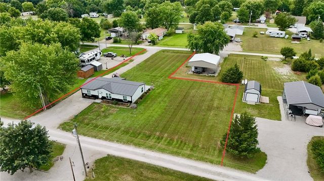 21&26 Buckskin Drive, Linn Valley, KS 66040