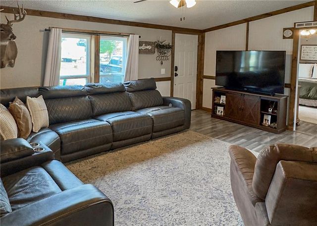 21&26 Buckskin Drive, Linn Valley, KS 66040