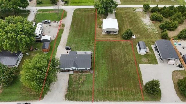 21&26 Buckskin Drive, Linn Valley, KS 66040