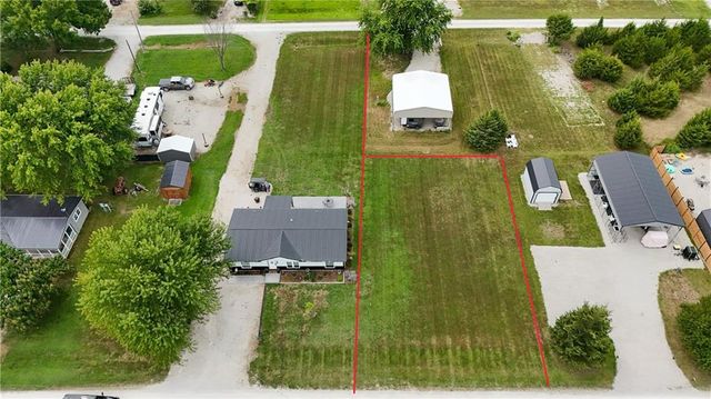 21&26 Buckskin Drive, Linn Valley, KS 66040