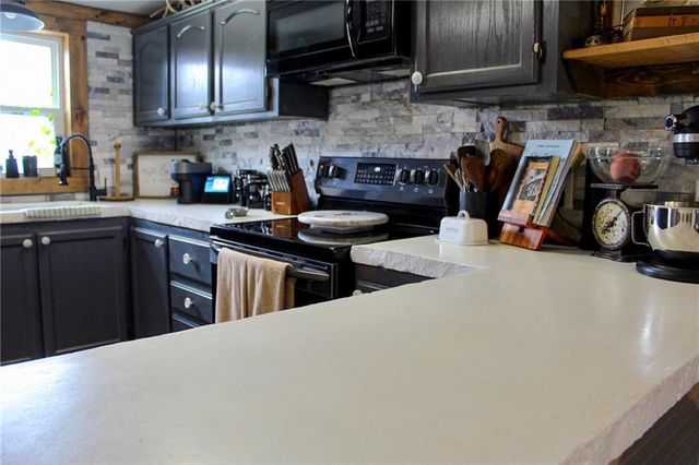 21&26 Buckskin Drive, Linn Valley, KS 66040