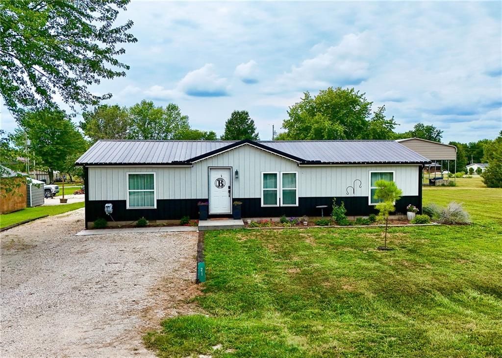 21&26 Buckskin Drive, Linn Valley, KS 66040