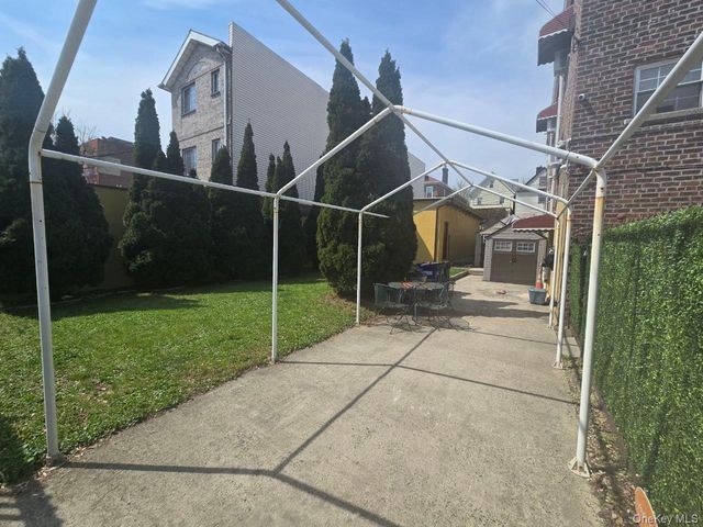 1405 Saint Lawrence Avenue, Bronx, NY 10472