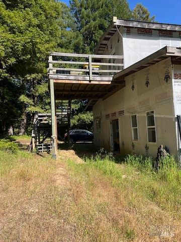 10600 North Fork Dr, Comptche, CA 95427