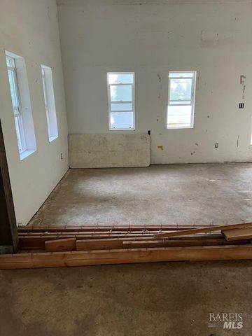 10600 North Fork Dr, Comptche, CA 95427