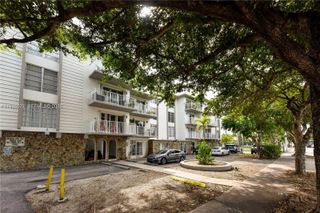 1220 71st St 38, Miami Beach, FL 33141