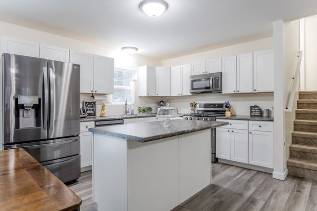 19090 Creekside, Inland Twp, MI 49643