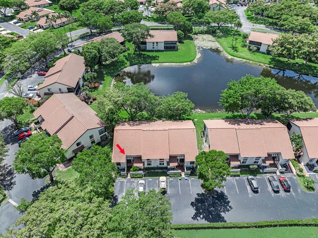 10851 Palm Lake Avenue 101, Boynton Beach, FL 33437