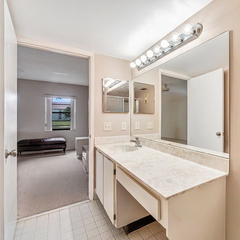 10851 Palm Lake Avenue 101, Boynton Beach, FL 33437