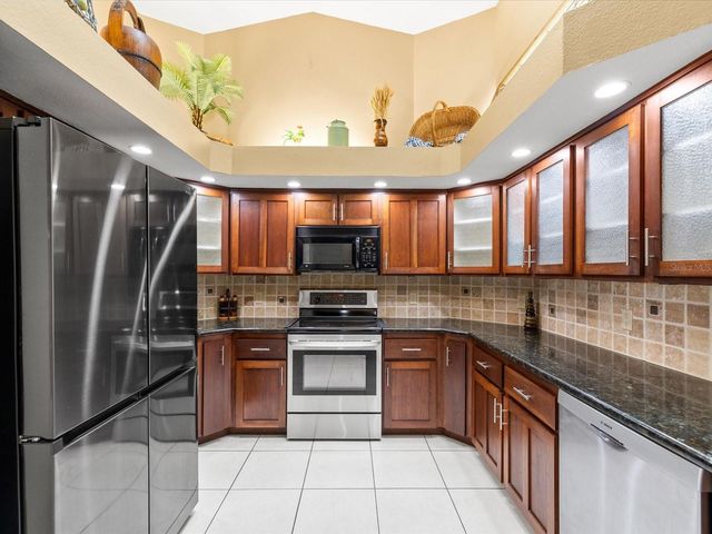 18602 WINDING OAKS BOULEVARD, Hudson, FL 34667