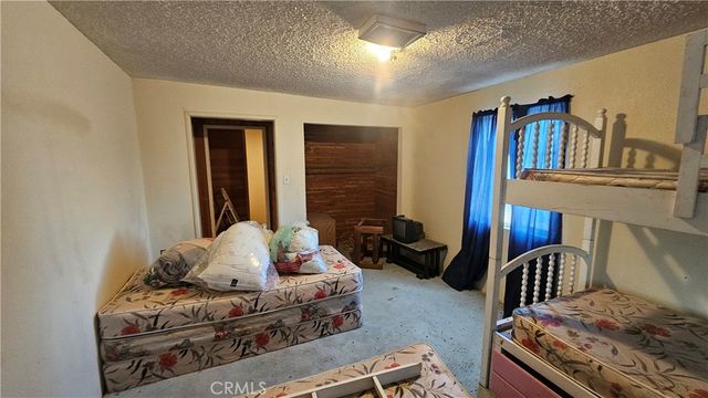 56727 Cone Boulevard, Landers, CA 92285