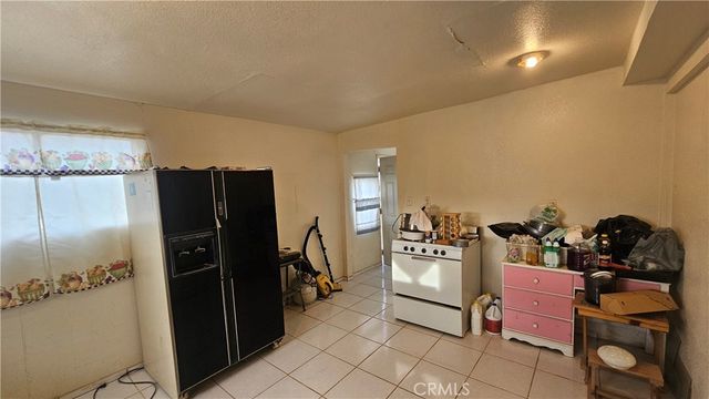 56727 Cone Boulevard, Landers, CA 92285