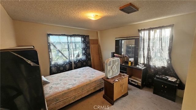 56727 Cone Boulevard, Landers, CA 92285