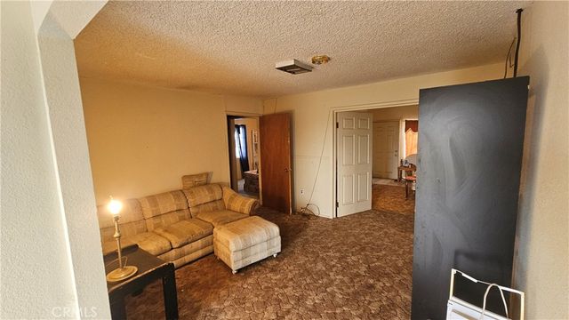 56727 Cone Boulevard, Landers, CA 92285