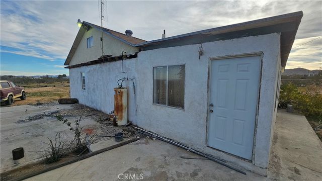 56727 Cone Boulevard, Landers, CA 92285