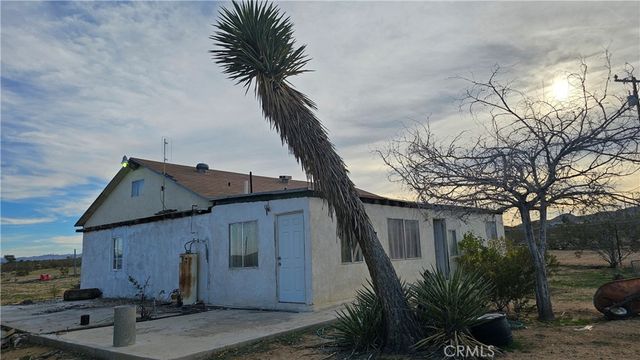 56727 Cone Boulevard, Landers, CA 92285