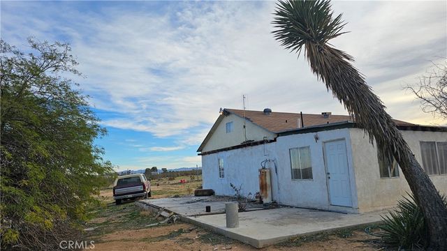 56727 Cone Boulevard, Landers, CA 92285