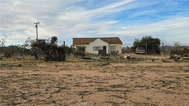 56727 Cone Boulevard, Landers, CA 92285