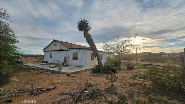 56727 Cone Boulevard, Landers, CA 92285