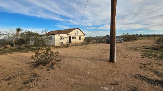 56727 Cone Boulevard, Landers, CA 92285