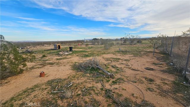 56727 Cone Boulevard, Landers, CA 92285