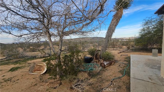 56727 Cone Boulevard, Landers, CA 92285