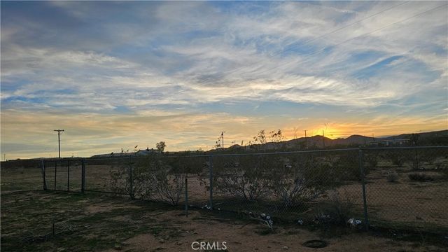 56727 Cone Boulevard, Landers, CA 92285