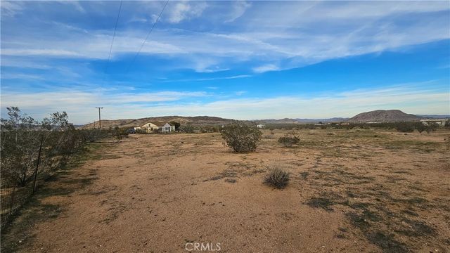 56727 Cone Boulevard, Landers, CA 92285