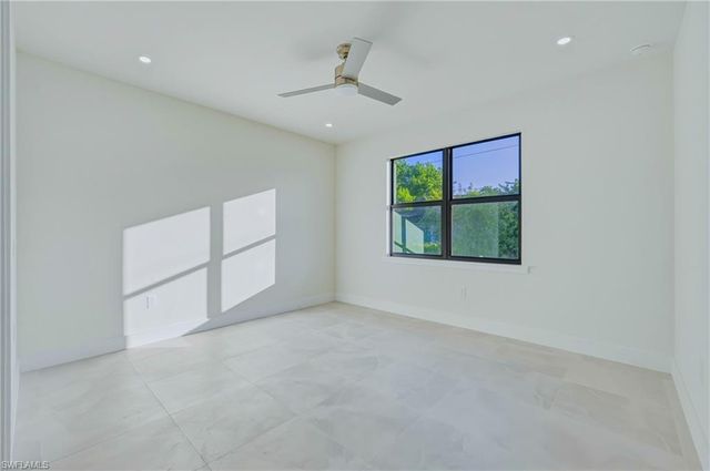 5300 28th ST SW, Lehigh Acres, FL 33973
