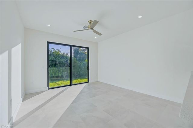 5300 28th ST SW, Lehigh Acres, FL 33973