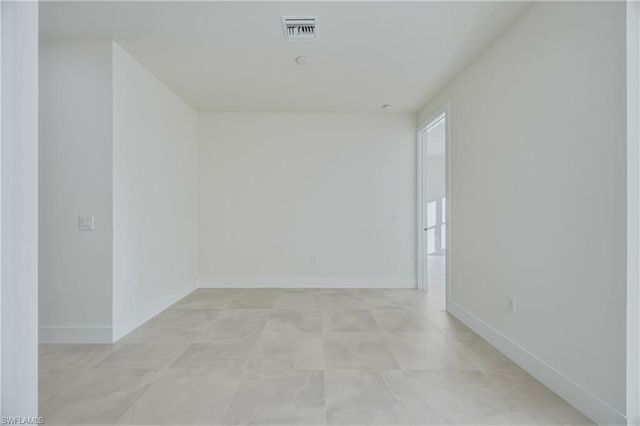 5300 28th ST SW, Lehigh Acres, FL 33973